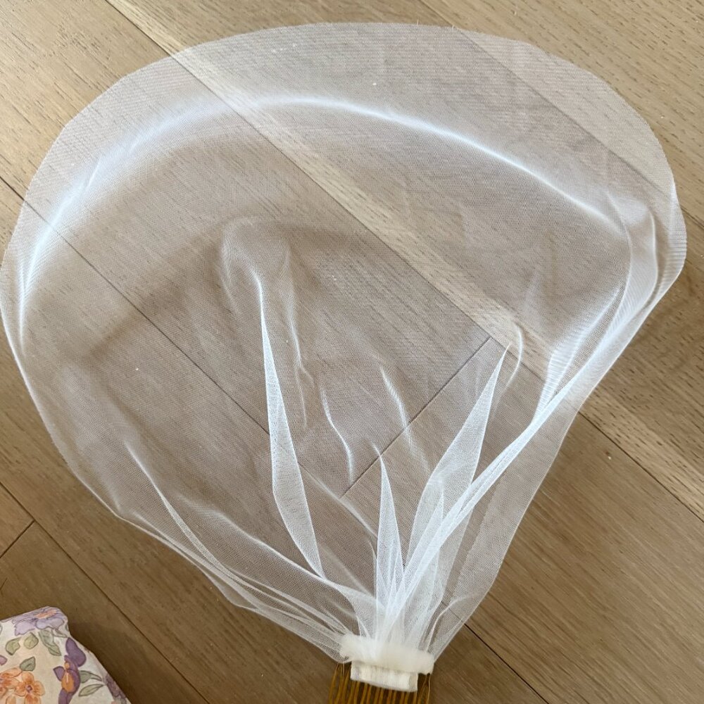 BRAND NEW NEVER WORN Birdcage wedding veil - Short wedding veil, Blusher veil - Picture 5 of 5